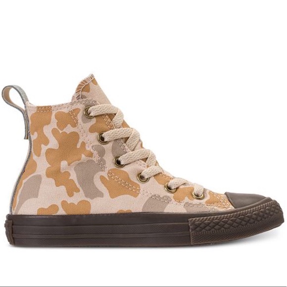 Boys Converse Chuck Taylor camo hi top sneakers - Picture 5 of 8